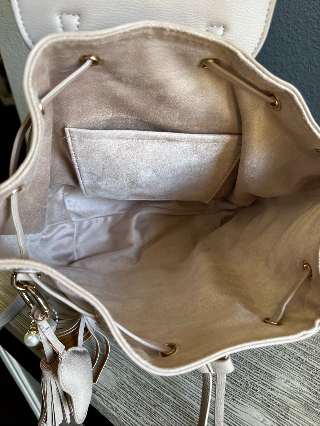 New!!! Hollis Cream Leather Tote Backpack With Tassel Charm — image 8 of 8